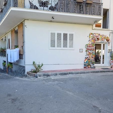 Il Muro Vecchio Studios Giardini Naxos Esterno foto